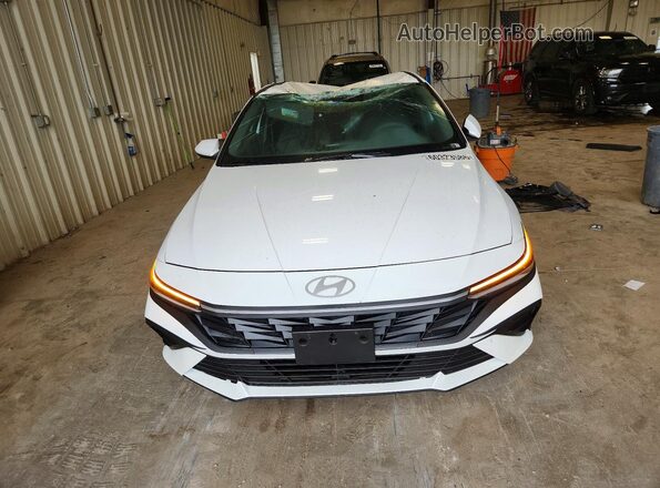 KMHLL4DG5TU221959 2026 HYUNDAI ELANTRA White Vista frontal