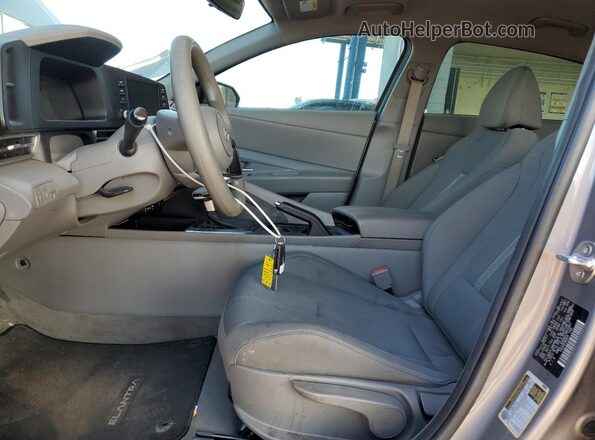 KMHLL4DG6SU863587 2025 HYUNDAI ELANTRA Silver Front interior view