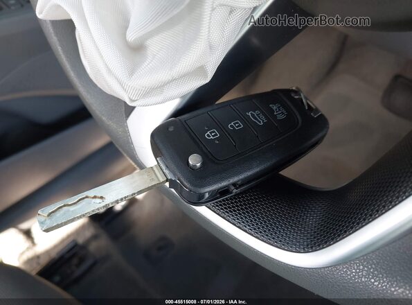 KMHLL4DG6TU111700 2026 HYUNDAI ELANTRA White Вид панелі приладів