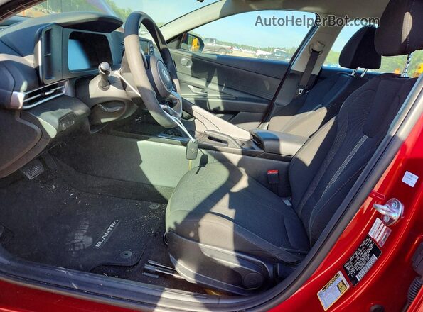 KMHLL4DG7SU001995 2025 HYUNDAI ELANTRA Red Вид салону спереду