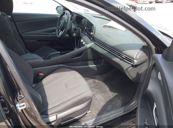KMHLL4DG7TU138484 2026 HYUNDAI ELANTRA Black Widok wnętrza z przodu