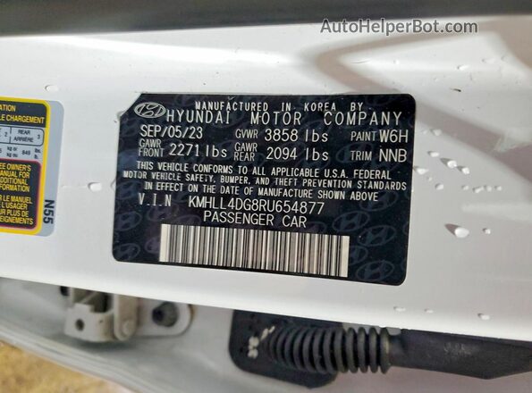 KMHLL4DG8RU654877 2024 HYUNDAI ELANTRA White Vista de la etiqueta del VIN