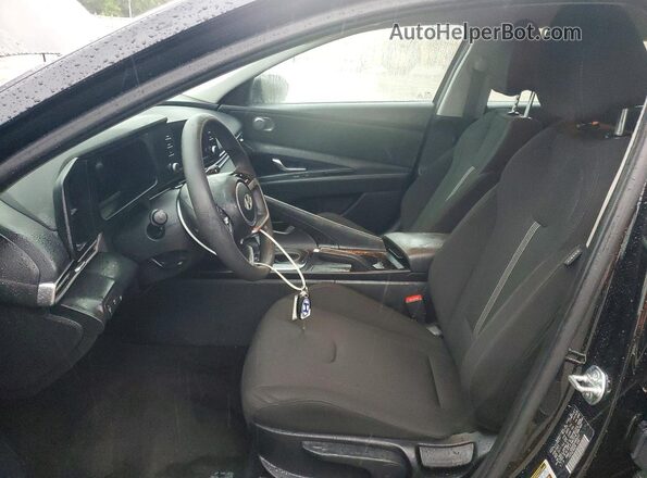 KMHLL4DG8SU980622 2025 HYUNDAI ELANTRA Red Вид салону спереду