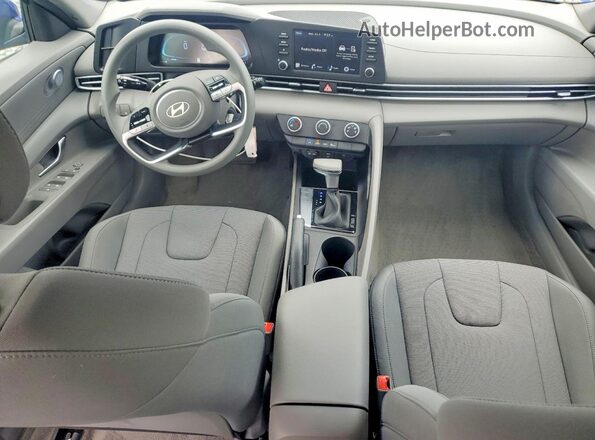 KMHLL4DG8TU103162 2026 HYUNDAI ELANTRA Blue Вид панелі приладів