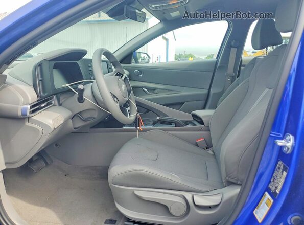 KMHLL4DG8TU103162 2026 HYUNDAI ELANTRA Blue Вид салону спереду