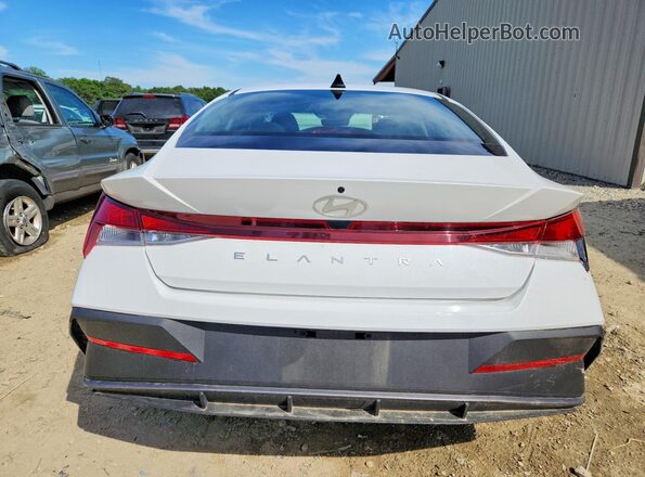 KMHLL4DG9RU654919 2024 HYUNDAI ELANTRA White Widok z tyłu