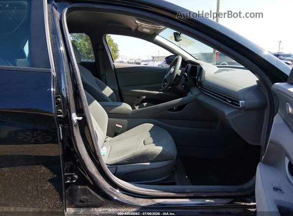 KMHLL4DG9RU786594 2024 HYUNDAI ELANTRA Gray Front interior view