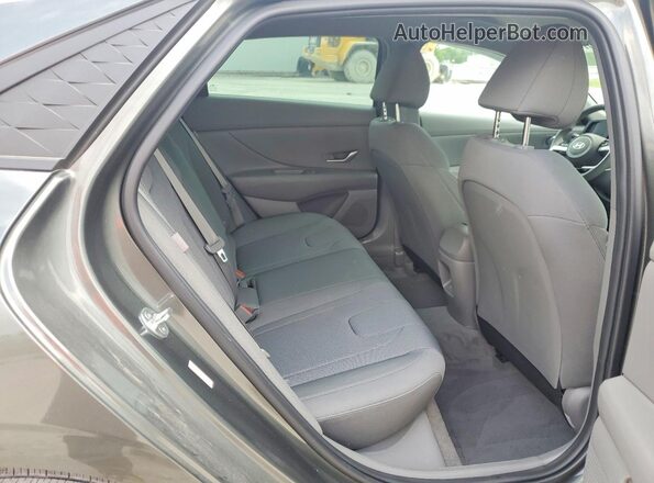 KMHLL4DG9RU835812 2024 HYUNDAI ELANTRA Gray უკანა სავარძლების ხედი