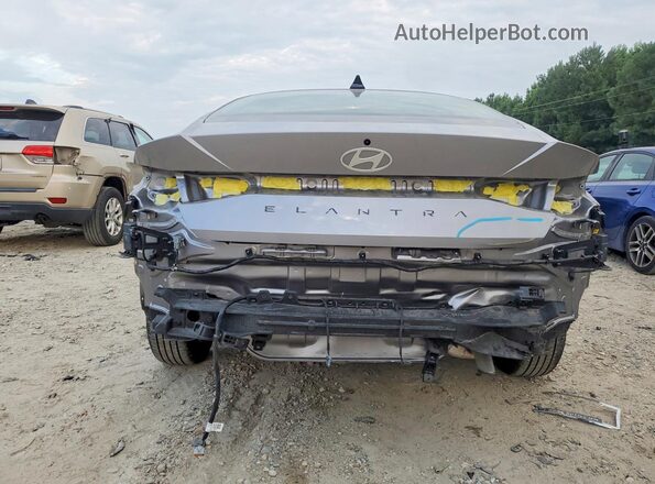 KMHLL4DG9SU952683 2025 HYUNDAI ELANTRA Gray უკანა ხედი