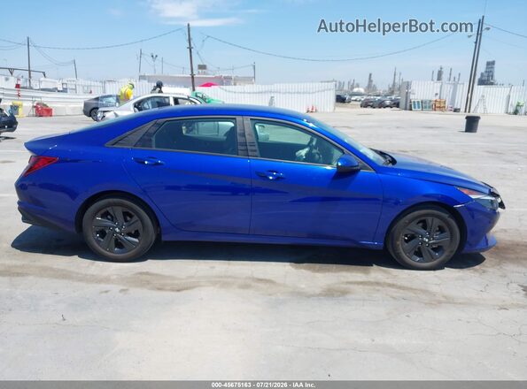 KMHLM4AG9PU586250 2023 HYUNDAI ELANTRA Blue Rear interior view