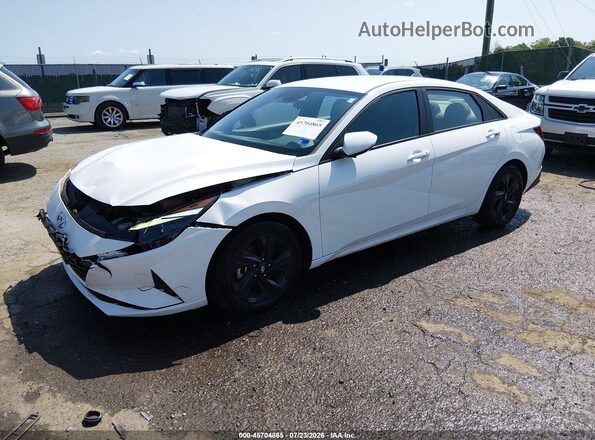 KMHLM4AJXPU060236 2023 HYUNDAI ELANTRA HYBRID Белый Передняя левая четверть