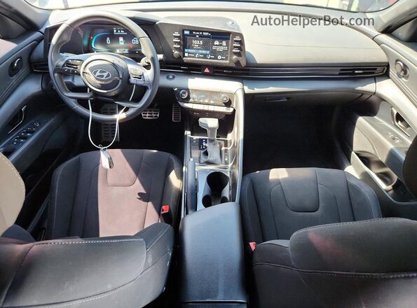 KMHLM4DG0SU951287 2025 HYUNDAI ELANTRA Black Vista del salpicadero