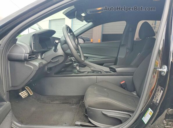 KMHLM4DG1SU890841 2025 HYUNDAI ELANTRA Black Vista interior delantera