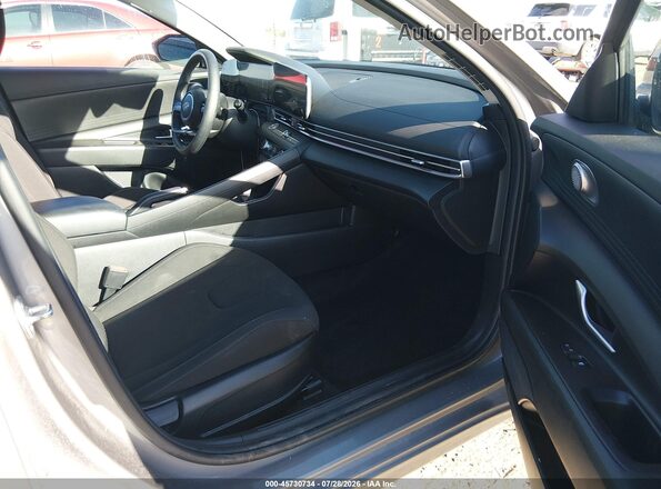 KMHLM4DG2RU692327 2024 HYUNDAI ELANTRA Silver წინა სალონის ხედი