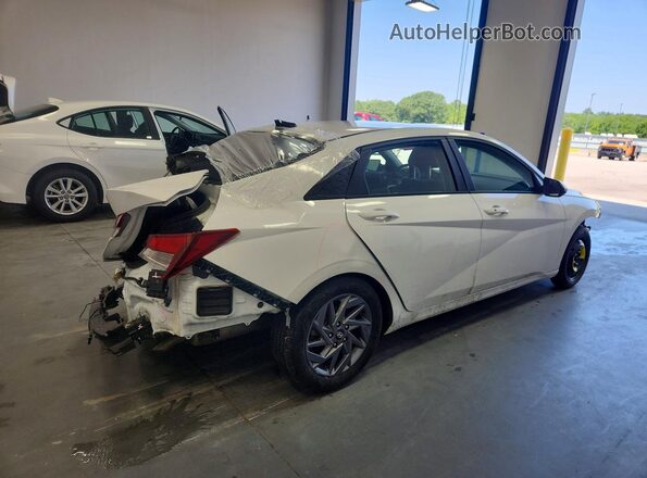 KMHLM4DG2RU781072 2024 HYUNDAI ELANTRA White Задня права чверть