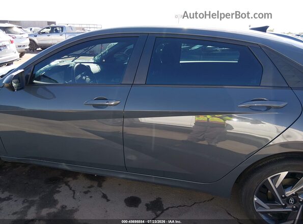 KMHLM4DG2SU914144 2025 HYUNDAI ELANTRA Gray Vista interior de 360 grados
