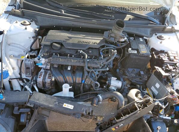KMHLM4DG2SU974005 2025 HYUNDAI ELANTRA White Rear interior view