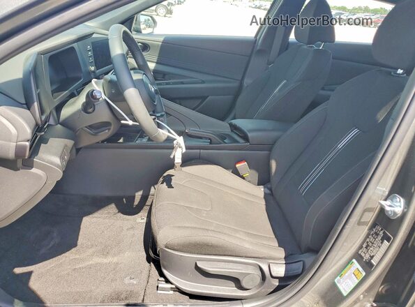 KMHLM4DG2TU142049 2026 HYUNDAI ELANTRA Gray Սալոնի դիմացի տեսք