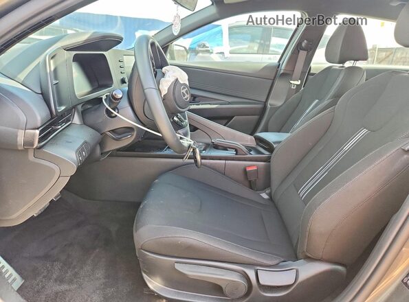 KMHLM4DG2TU170871 2026 HYUNDAI ELANTRA Gray Вид салону спереду