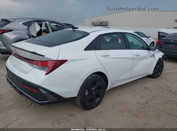 KMHLM4DG2TU219633 2026 HYUNDAI ELANTRA White Trasero derecho