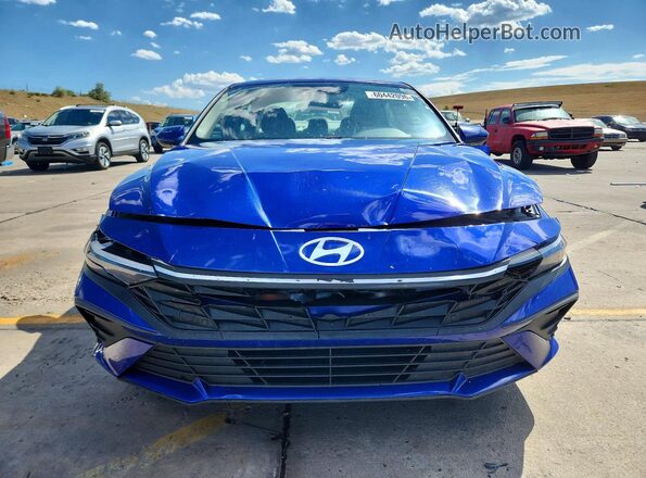 KMHLM4DG3RU643184 2024 HYUNDAI ELANTRA Blue Widok z przodu