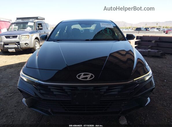 KMHLM4DG3RU697875 2024 HYUNDAI ELANTRA Black Widok z przodu