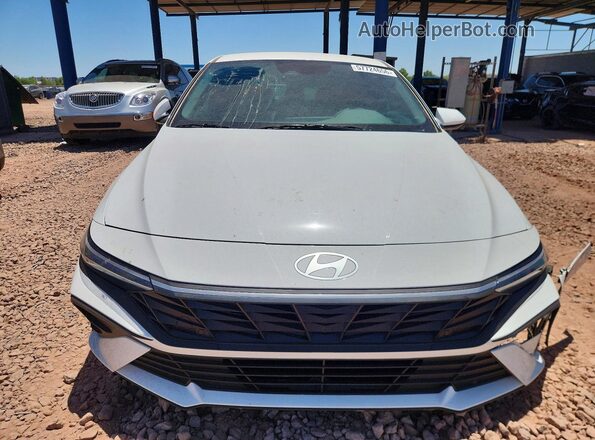 KMHLM4DG3RU711998 2024 HYUNDAI ELANTRA White Vista frontal