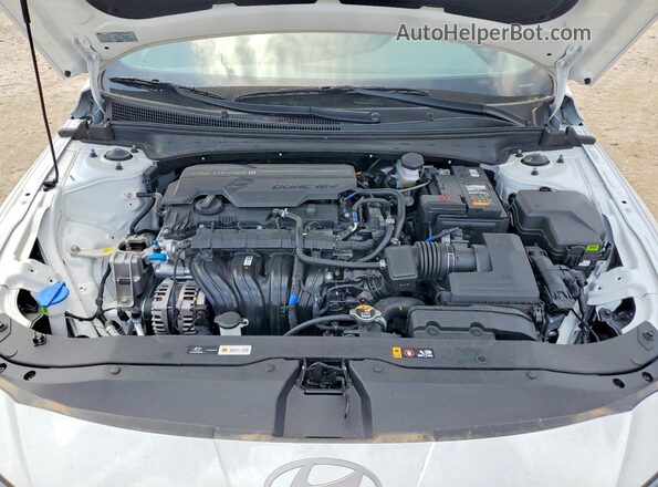 KMHLM4DG4TU138293 2026 HYUNDAI ELANTRA White Widok wnętrza z tyłu