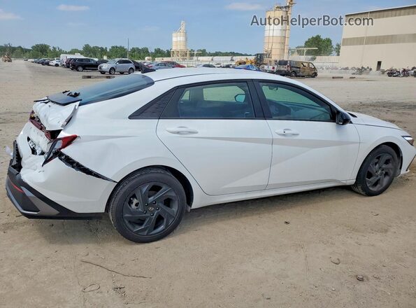 KMHLM4DG4TU138293 2026 HYUNDAI ELANTRA White Tył prawy