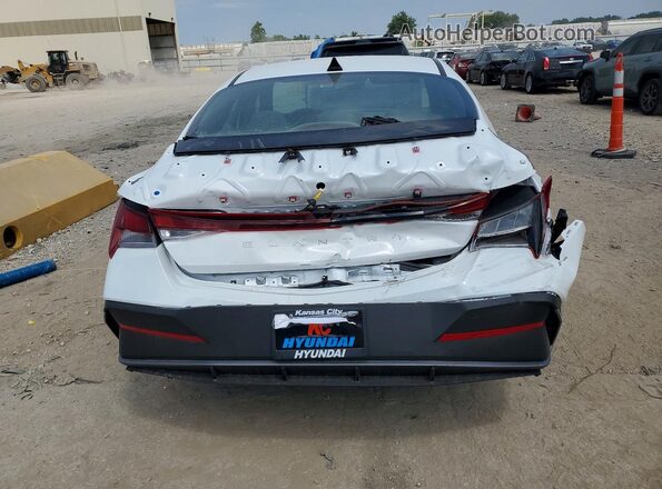 KMHLM4DG4TU138293 2026 HYUNDAI ELANTRA White Widok z tyłu