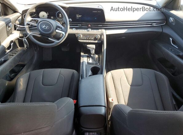 KMHLM4DG5RU637175 2024 HYUNDAI ELANTRA Белый Вид панели приборов