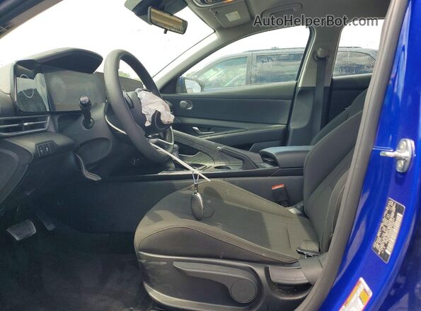 KMHLM4DG6RU835232 2024 HYUNDAI ELANTRA Blue Սալոնի դիմացի տեսք