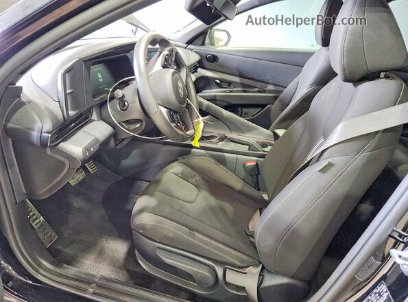 KMHLM4DG6TU099545 2026 HYUNDAI ELANTRA Black Vista interior delantera