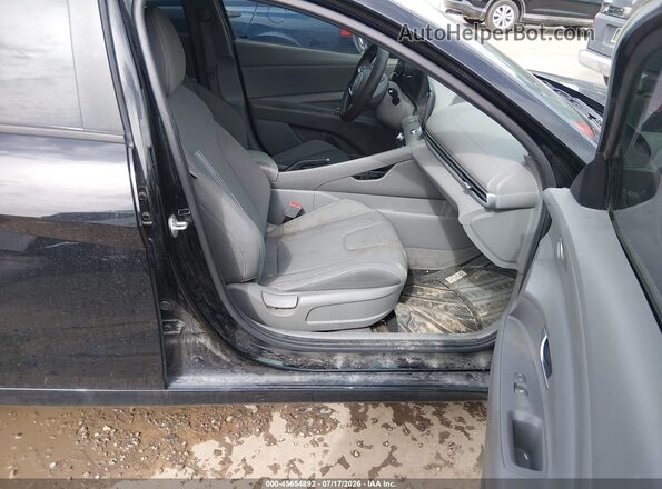 KMHLM4DG7RU697166 2024 HYUNDAI ELANTRA Black Front interior view