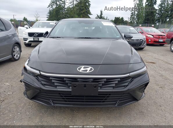 KMHLM4DG7TU228019 2026 HYUNDAI ELANTRA Black Widok wnętrza z tyłu
