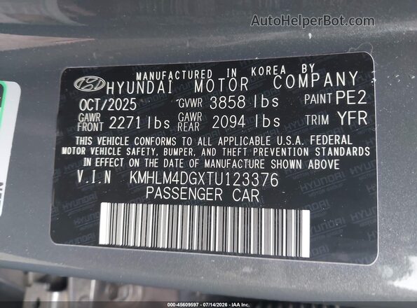 KMHLM4DGXTU123376 2026 HYUNDAI ELANTRA Gray Widok komory silnika