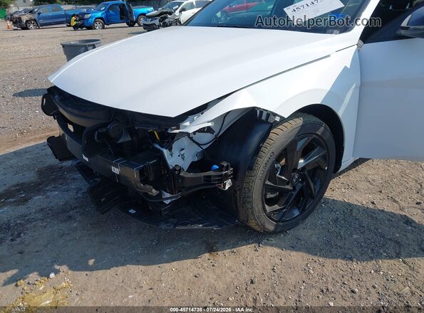 KMHLM4DGXTU194416 2026 HYUNDAI ELANTRA White 