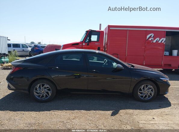 KMHLM4DJXTU209203 2026 HYUNDAI ELANTRA HYBRID Black Вид задньої частини салону