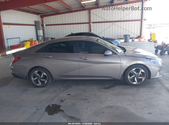 KMHLP4AG5PU384433 2023 HYUNDAI ELANTRA Silver Rear interior view