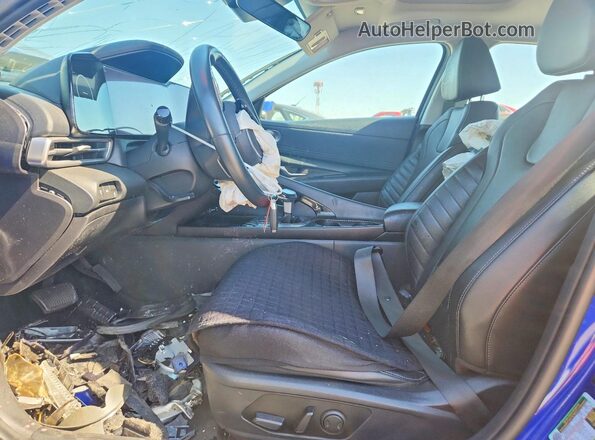 KMHLP4AG6PU400879 2023 HYUNDAI ELANTRA Blue Vista interior delantera