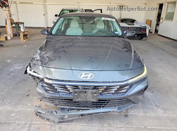 KMHLP4DG2SU069805 2025 HYUNDAI ELANTRA Gray Вид спереду