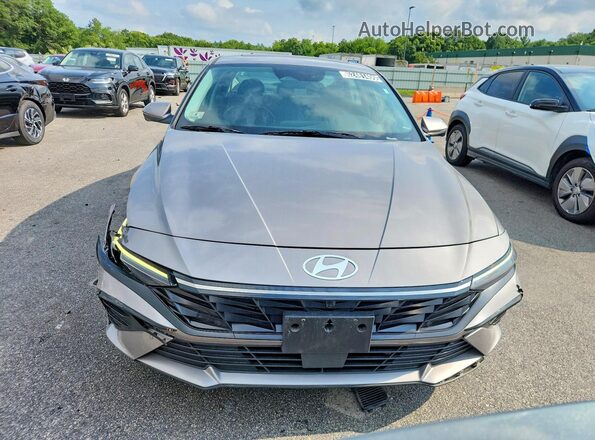 KMHLP4DG3RU739775 2024 HYUNDAI ELANTRA Silver Vista frontal