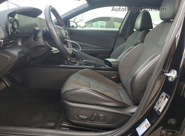 KMHLR4AF1PU427974 2023 HYUNDAI ELANTRA Black Вид салону спереду