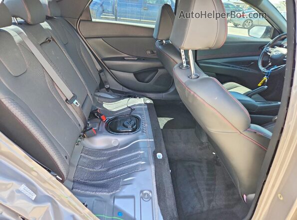 KMHLR4AF1PU587434 2023 HYUNDAI ELANTRA Gray Vista de los asientos traseros