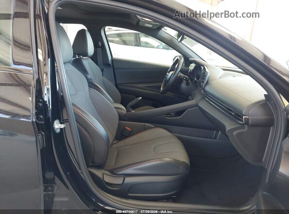 KMHLR4AF2NU238893 2022 HYUNDAI ELANTRA Black წინა სალონის ხედი