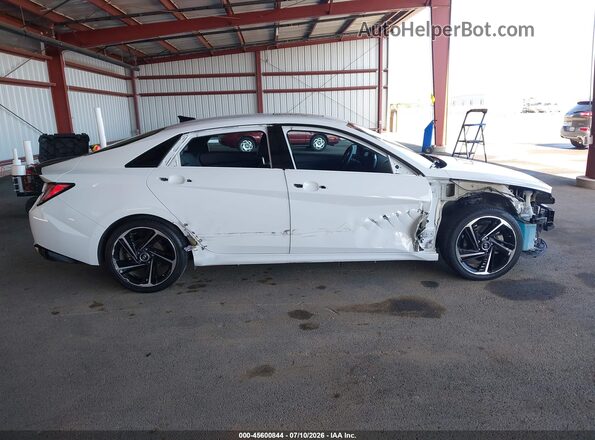 KMHLR4AF3MU147369 2021 HYUNDAI ELANTRA White 360 interior view