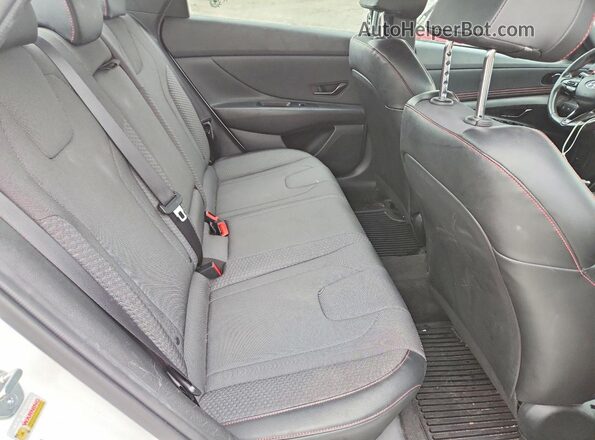 KMHLR4AF3PU560798 2023 HYUNDAI ELANTRA White უკანა სავარძლების ხედი