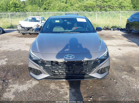 KMHLR4AF6PU621285 2023 HYUNDAI ELANTRA Silver წინა ხედი