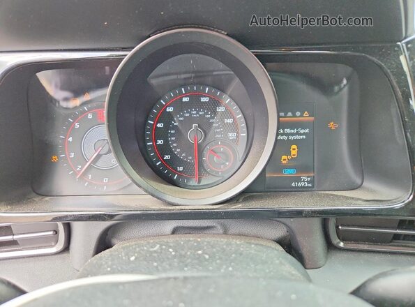 KMHLR4AF7NU327021 2022 HYUNDAI ELANTRA Red ხელსაწყოთა პანელის ხედი