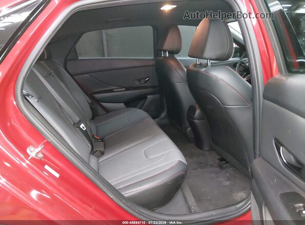 KMHLR4AF8NU370105 2022 HYUNDAI ELANTRA Red Widok naklejki z numerem VIN